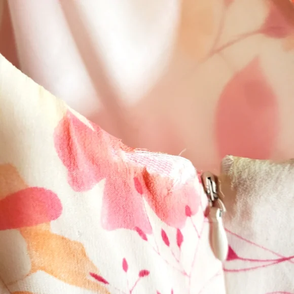 Maggy London • Pink Floral Summer Dress • Size 8 - Picture 4 of 5